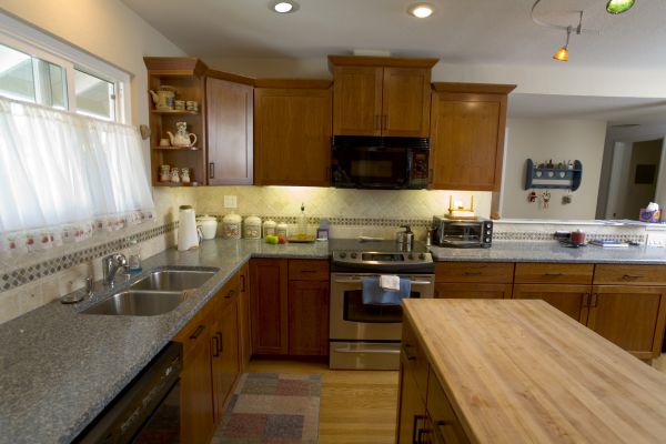 Cherry Cabinet Remodeling in Edmonds
